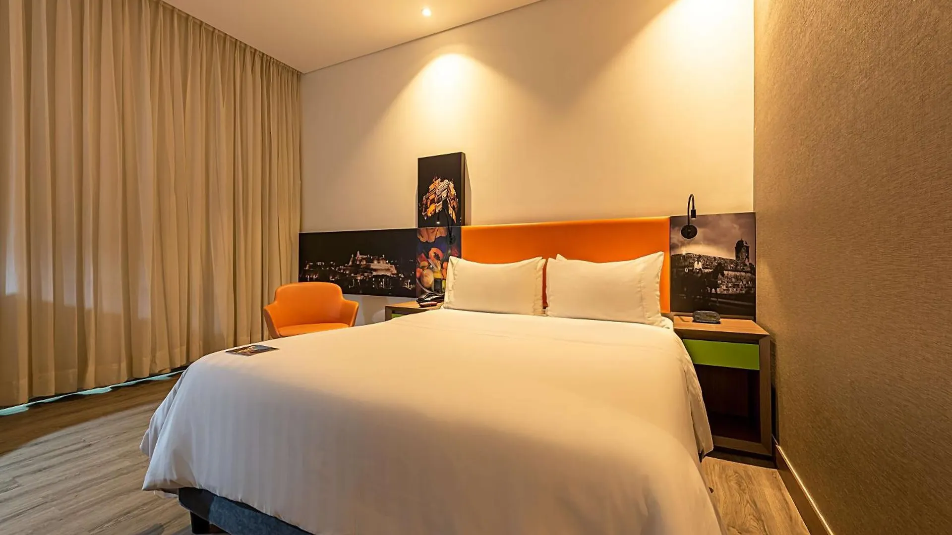 Hampton By Hilton Cartagena Hotel