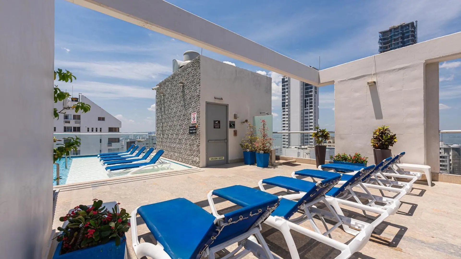 Hampton By Hilton Cartagena Hotel