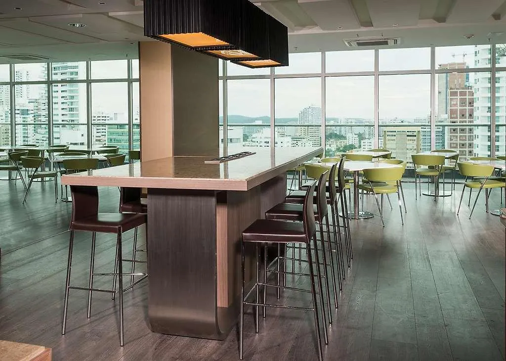 Hotel Hampton By Hilton Cartagena