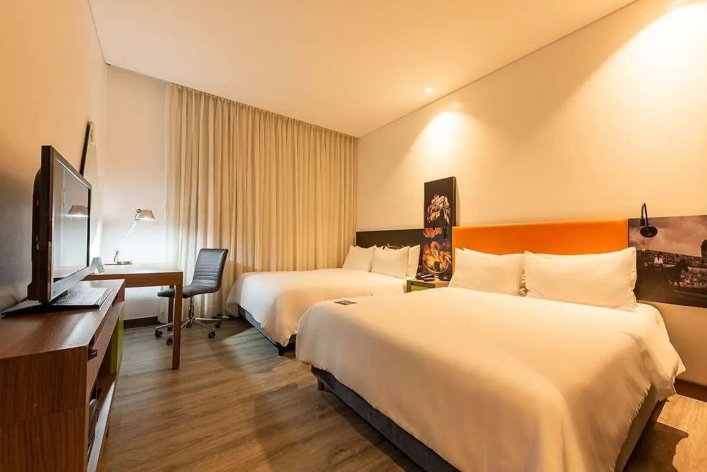 Hotel Hampton By Hilton Cartagena Colombia