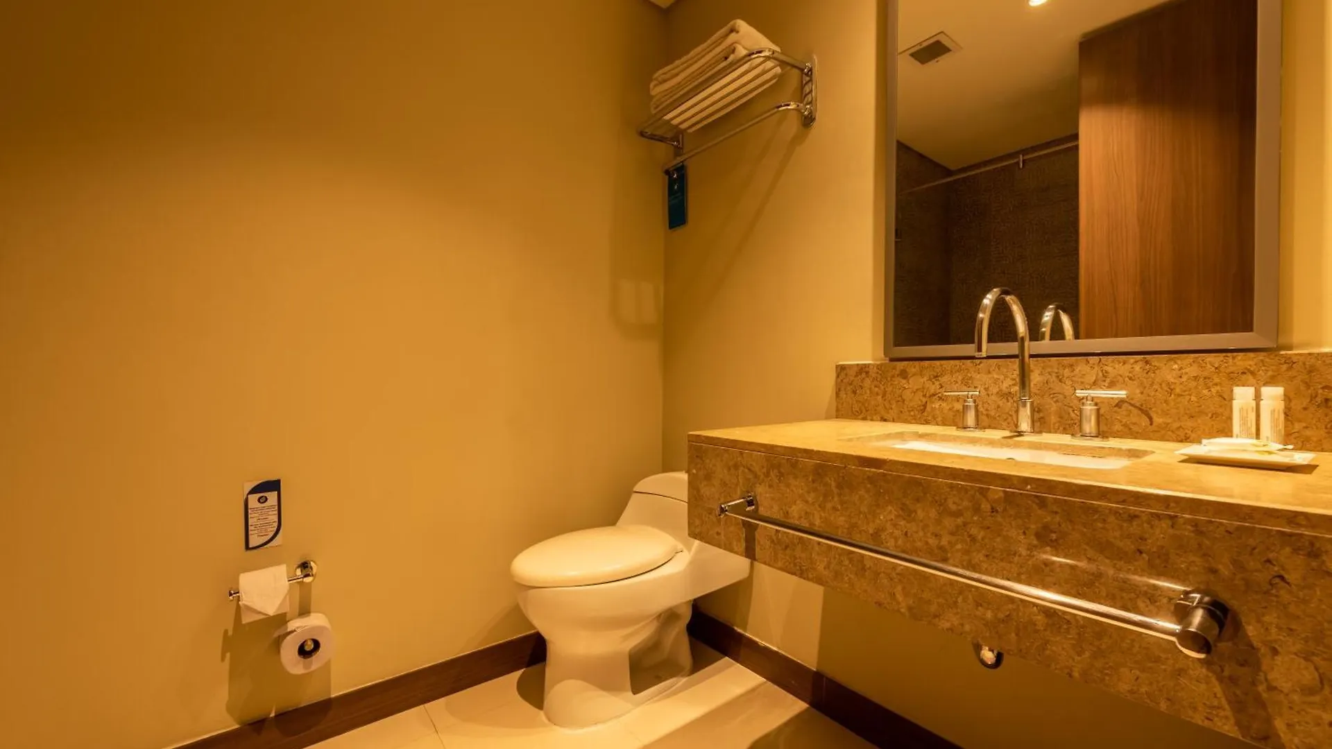 Hotel Hampton By Hilton Cartagena
