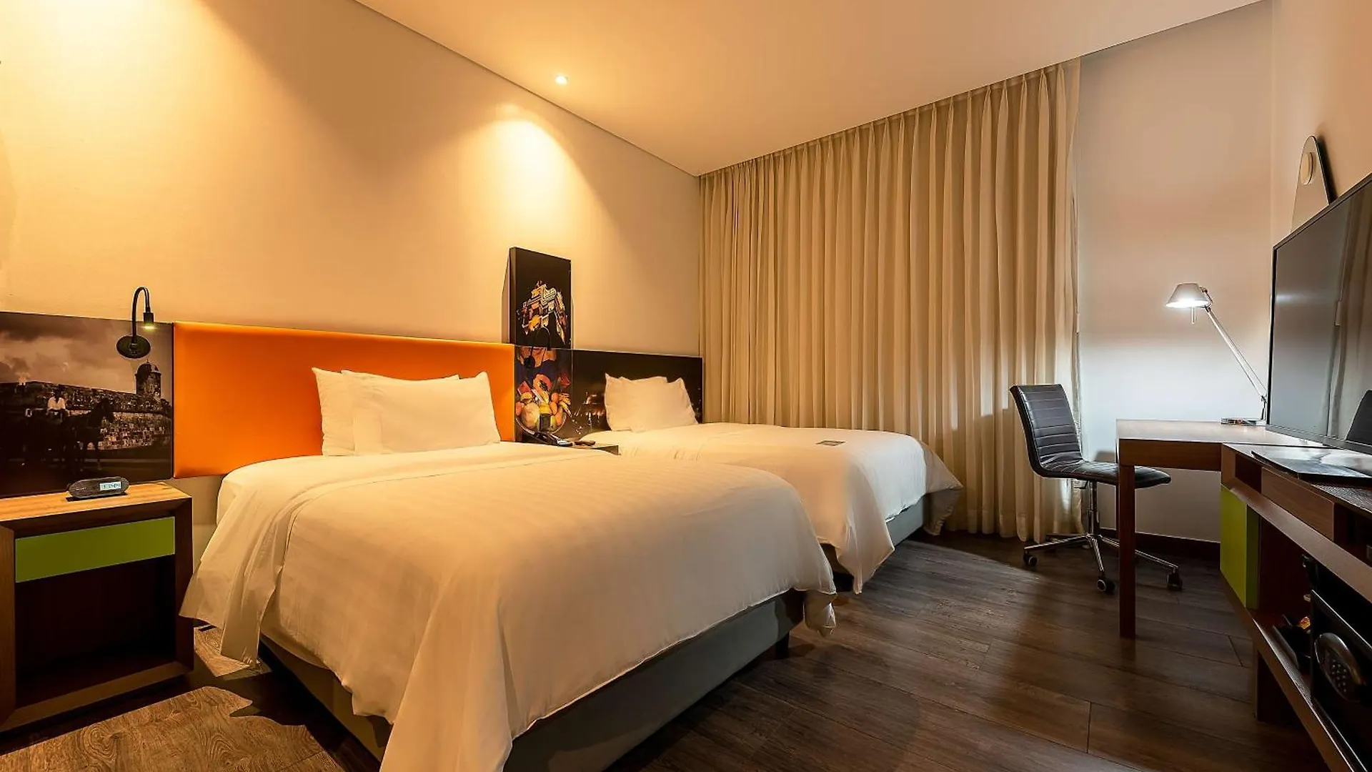 Hotel Hampton By Hilton Cartagena 4*,